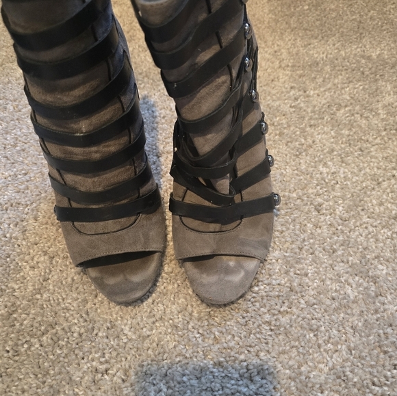 Karl Lagerfeld - Gorgeous Heel - Picture 3 of 11